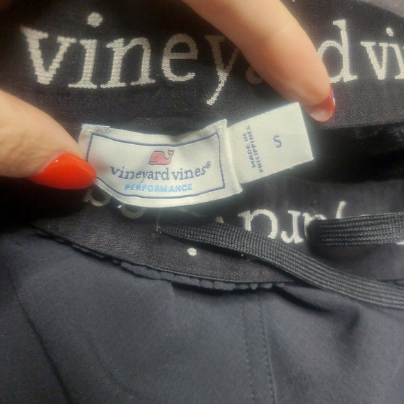 Vineyard Vines Performance Shorts in Black - Picture 3 of 5